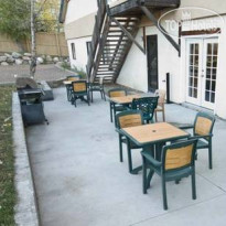 Eagle Lodge & Suites