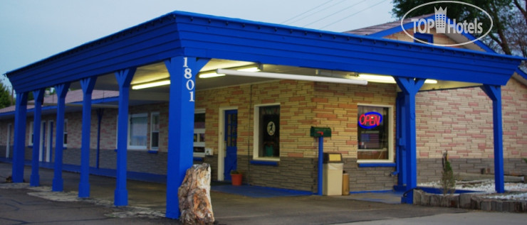 Hotel photo Blue Spruce Motel 2*