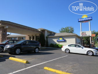New photos from tourists Days Inn Grand Junction