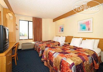 New photos from tourists Econo Lodge Denver International Airport 2*