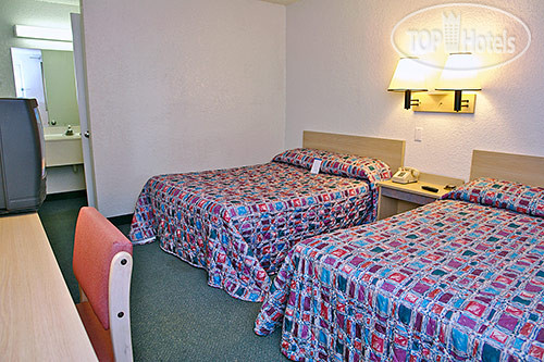 New photos from tourists Motel 6 Denver Central-Federal Boulevard 2*