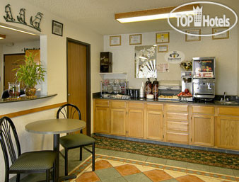 New photos from tourists Super 8 Deming 2*