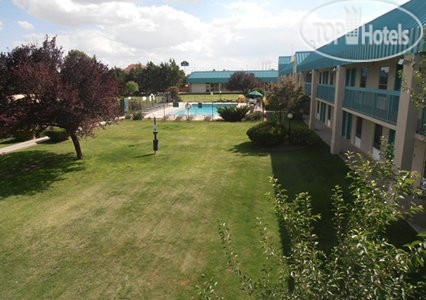 Hotelier's photos Quality Inn 3*