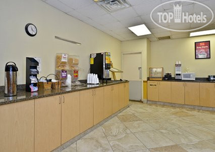 New photos from tourists Econo Lodge Carlsbad 2*