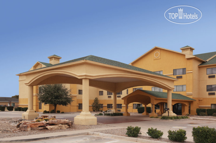 Hotelier's photos La Quinta Inn & Suites Clovis 2*