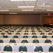 Hilton Indianapolis Hotel & Suites