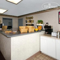 Econo Lodge Bloomington