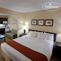 Holiday Inn Express Hotel & Suites Plymouth
