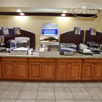 Holiday Inn Express Hotel & Suites Plymouth