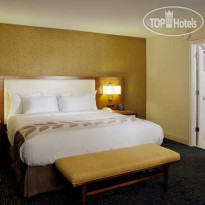 DoubleTree by Hilton Hotel South Bend