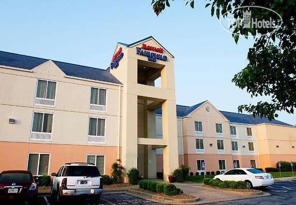 Hotelier's photos Fairfield Inn Evansville East 2*