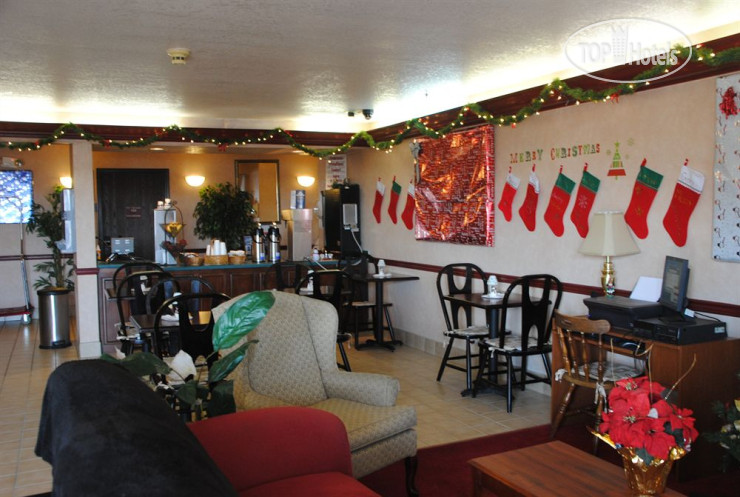 New photos from tourists Super 8 Madison Hanover Area 2*