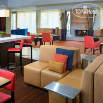 Courtyard by Marriott Indianapolis Airport