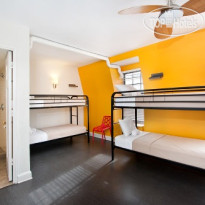 Chicago Getaway Hostel 