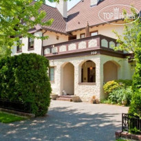 Bacon Mansion Bed and Breakfast