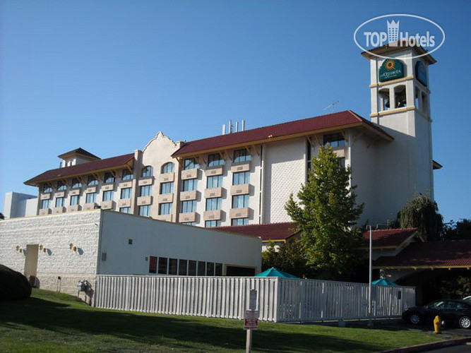 La Quinta Inn & Suites Seattle Sea-Tac Airport