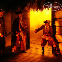 Charleston Harbor Resort And Marina Пираты