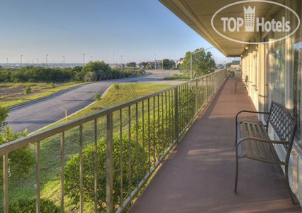 Hotel photo Quality Inn & Suites Georgetown 2*