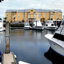 SpringHill Suites Charleston Downtown Riverview отель