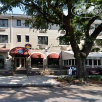 Best Western Plus St. Charles Inn 