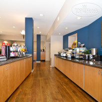 Best Western Plus St. Charles Inn комната для завтраков