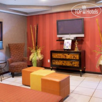 Holiday Inn Express Hotel & Suites Alexandria 