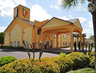 Super 8 Alexandria I-49