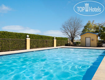 New photos from tourists Super 8 Monroe 2*