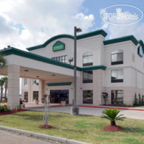 Wingate by Wyndham Sulphur 