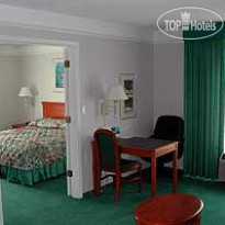 La Quinta Inn & Suites Atlanta Paces Ferry 