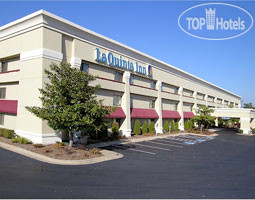 Hotelier's photos La Quinta Inn Atlanta Midtown Buckhead 2*