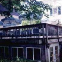 The Colonial House Inn