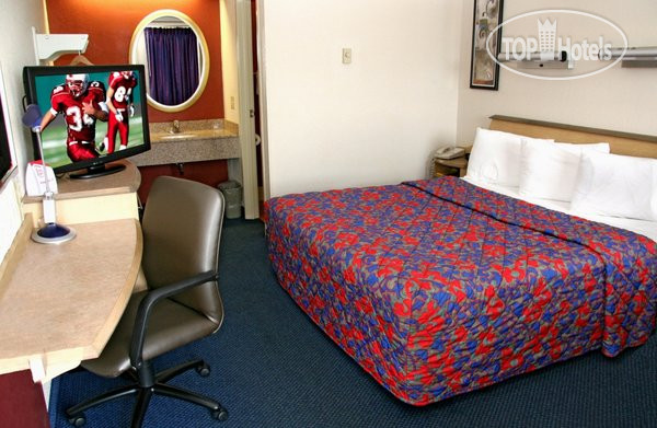New photos from tourists Red Roof Inn Boston - Framingham 2*