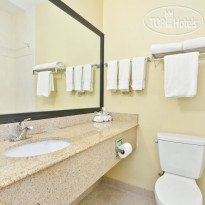Best Western Plus North Houston Inn & Suites Номер