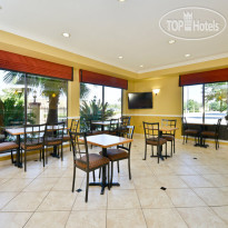 Best Western Plus North Houston Inn & Suites Ресторан