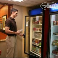 Hampton Inn & Suites Houston Clear Lake-Nasa Area Мини-маркет