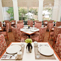 Hilton Garden Inn Addison Ресторан