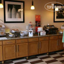 Hampton Inn Houston Deer Park Ship Area Шведский стол