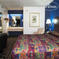 Knights Inn Market Center 