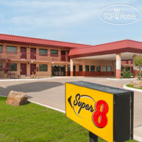 Super 8 Dallas Love Field Market Center 