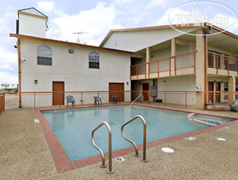 Hotel photo Super 8 Dallas South 2*