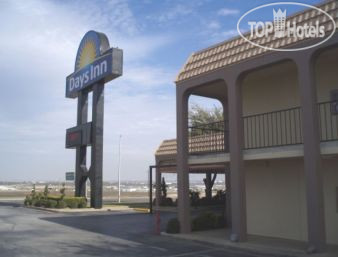 Hotelier's photos Days Inn Irving 2*