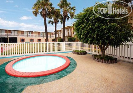 New photos from tourists Quality Inn & Suites on the Beach 2*