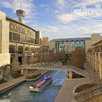 Comfort Suites Alamo River Walk 
