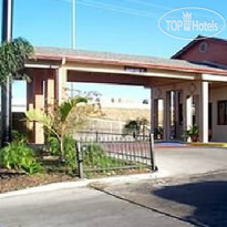Super 8 Laredo