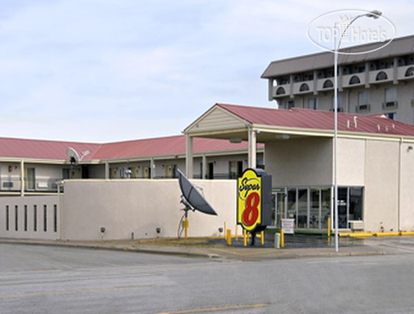 Hotel photo Super 8 Lubbock Civic Center North 2*