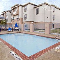 Super 8 Fort Worth North Meacham Blvd Открытый бассейн