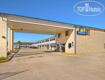 Hotelier's photos Days Inn by Wyndham Baytown Garth Road I10 East 2*