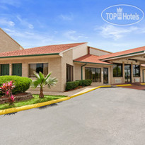 Travelodge Houston Экстерьер отеля