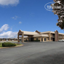 Americas Best Value Inn Paris 